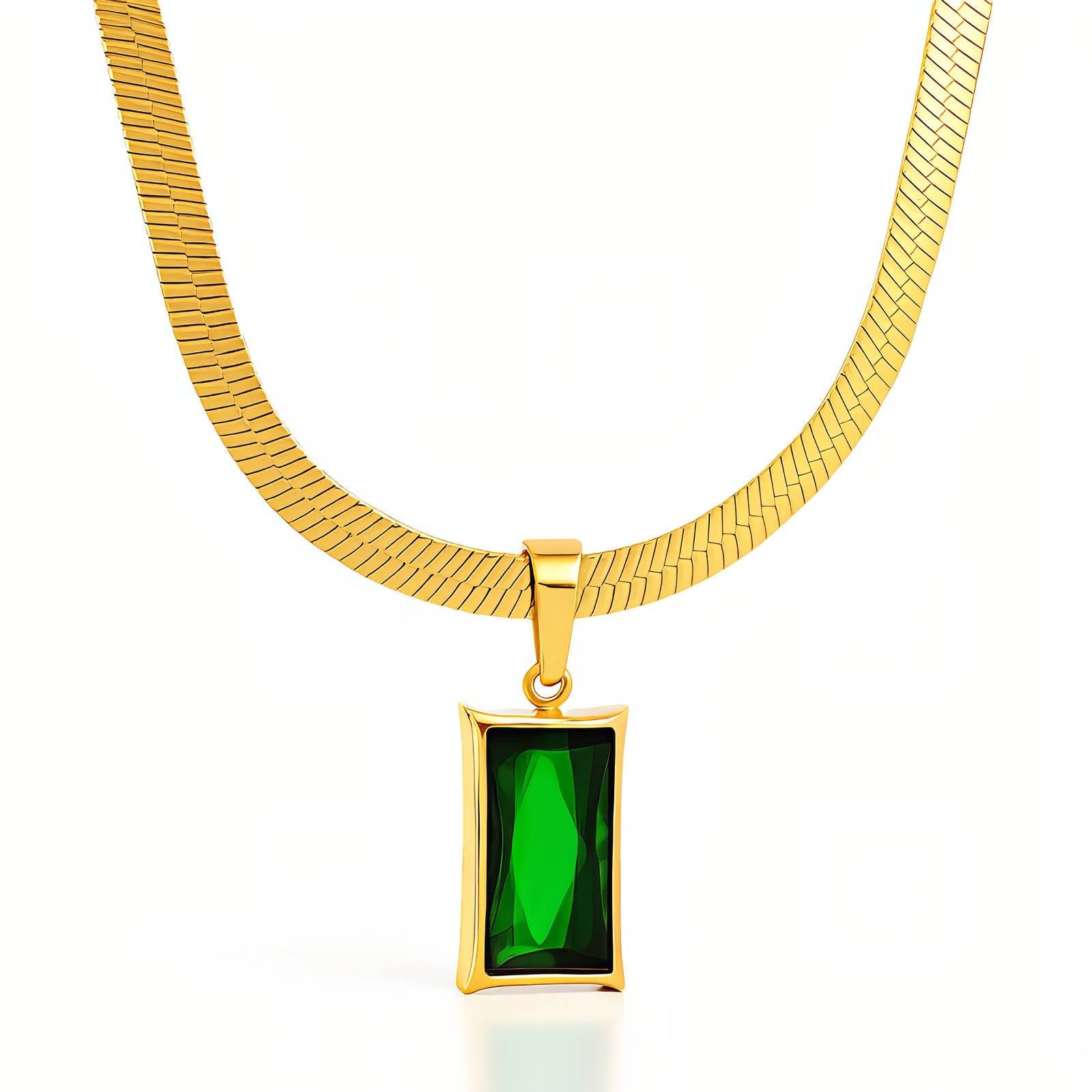 Goldfarbene Halskette mit Schlangenkette und eckigem grünem Anhänger, 18K vergoldeter Stahl