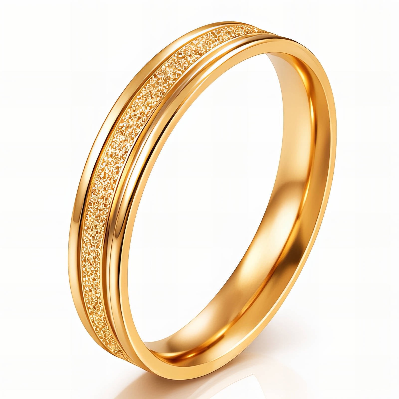 Vergoldeter Ring (18K) mit funkelnder Steinkante und glatter Goldoberfläche