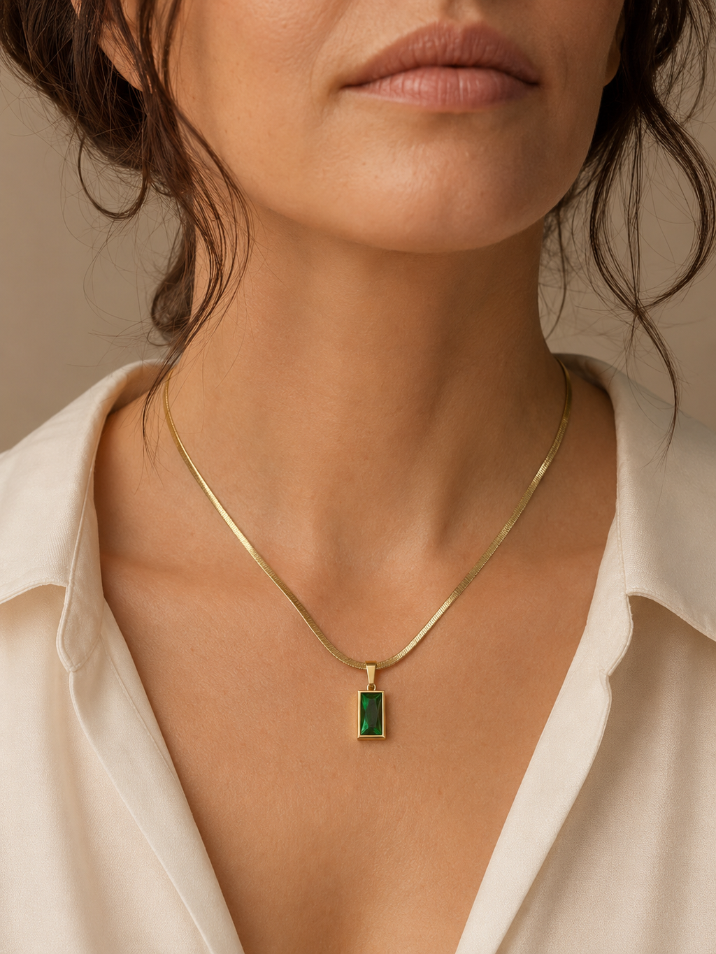 Collar EMARA, acero bañado en oro de 18K